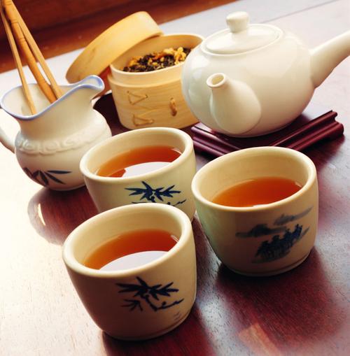 好喝的茶叶图片-好喝的茶叶和好看的茶具素材-高清图片-摄影照片-寻图